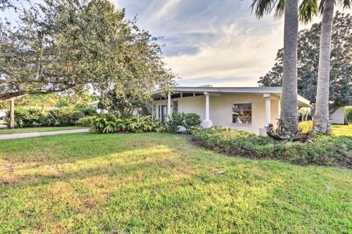 1 Mi to Nokomis Beach Home with EV Charger in Laurel (FL)