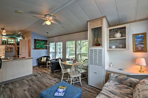 Middle Bass Island Home - Pool and Hot Tub Access! in Put-in-Bay, USA