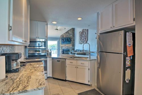 Lake of the Ozarks Condo with Deck Pool and Views! - image 4