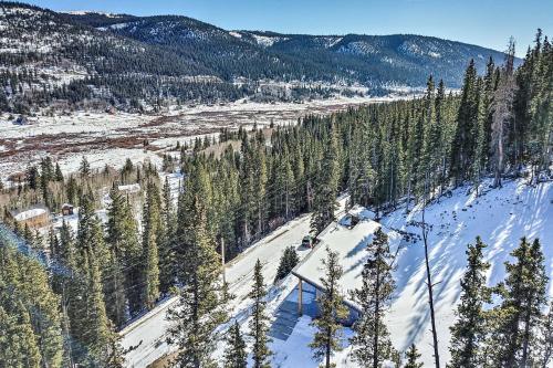 Four Voices Home Mtn Views, 15 Mi to Breck!