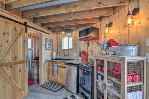 Unique Tin Cabin with Mtn Views in Antimony! - image 5