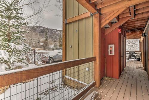 Ski-In and Out Snowmass Condo with Community Hot Tub! - main image