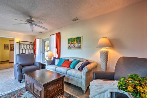 Lovely Lady Lake Home with Resort Amenities and Lanai! in Lady Lake, USA