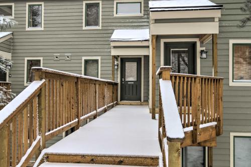 Slopeside Snowshoe Condo - Walk to Ski Lifts! - image 4