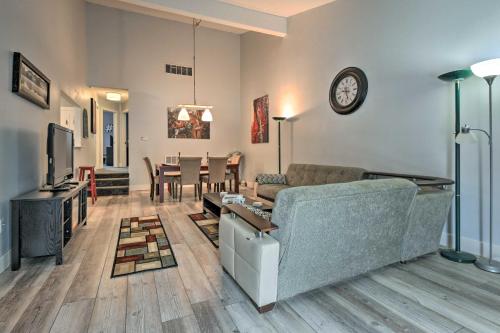 Mount Pocono Condo with Balcony - Near Mt Airy Casino - image 4