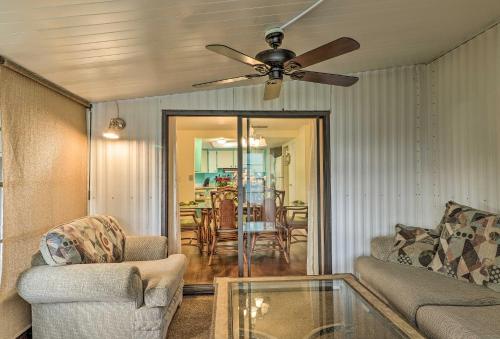 Retro Vero Beach Resort Home with Florida Room! - image 7