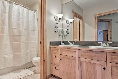 Ideal Skiers Condo - Walk to Keystone Gondola! - image 7