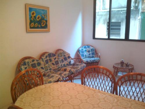 Apartamento 2 Dormitórios , Enseada , Guarujá, SP, 400 Metros da Praia