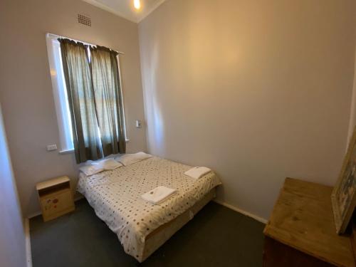 Leeton Hotel
