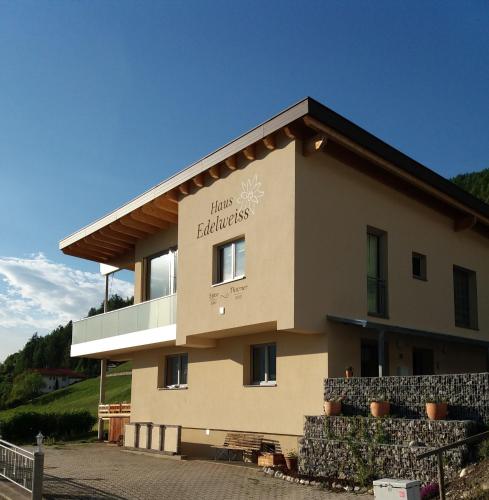 Haus Edelweiss in Fendels, Österreich