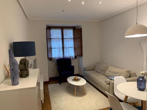  CENTRIQUÍSIMO, BONITO, CÓMODO, WIFI, CAMPOMANES, Unterkunft in Oviedo