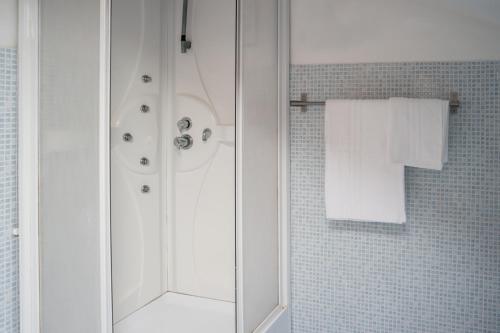 Bathroom, Corte Canal in Venice