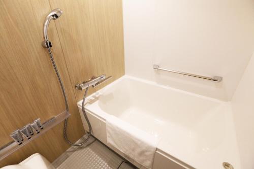 Superior Twin Room image 8
