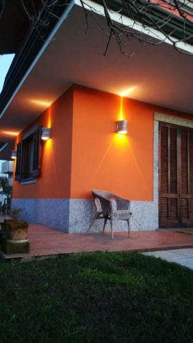 Orange House Apartment gîte à louer Legnano