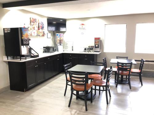 Restaurant, Super 8 By Wyndham Natchitoches in Natchitoches (LA)