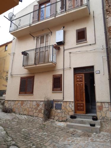  Casa Vicolo Urbano, Unterkunft in Pollina