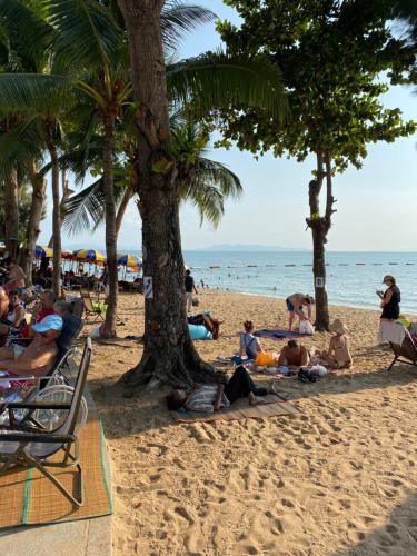 Jomtien Beach Hostel & Guesthouse