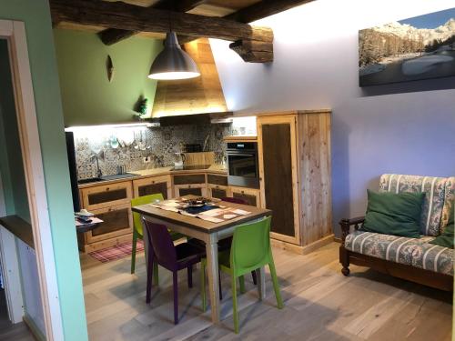 Kitchen, Agriturismo Gli Elfi in Saint-Christophe