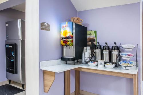 마이크로텔 인 & 스위트 바이 윈덤 서던 파인즈 / 파인허스트 - 편의 시설/서비스