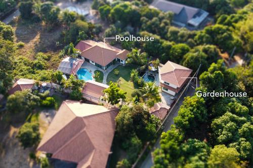 Exterior view, Tina's Living Paradise - Guesthouses with private pool in Taphong