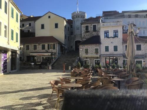 Monteview Loft Apartment Monteview Loft Apartment