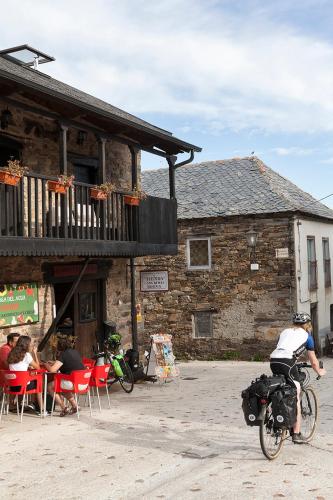  La Rosa del Agua in El Acebo de San Miguel