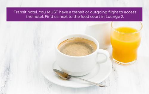 YOTELAIR Amsterdam Schiphol Transit Hotel 5