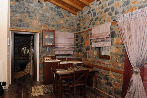 Petrogonima, Palaios Agios Athanasios (Foto 8)
