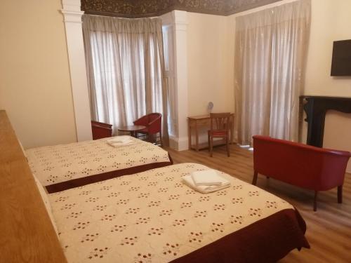 Cumberland Hotel - image 6