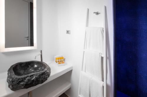 Photo 3 Mykonos Ammos Hotel - Small Luxury Hotels of the World