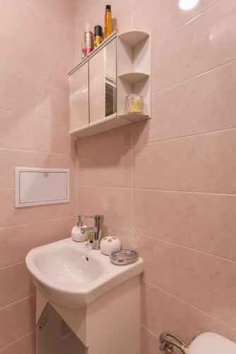 ⩤ Vintage Spot ⩥ Colorful One-Bedroom Apartment