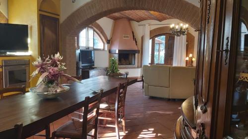 La Limonaia Country House - Uopini