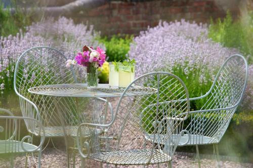 Eckington Manor - image 5