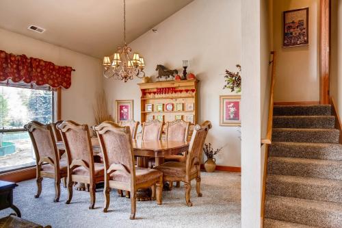 Silver Cliff - image 6
