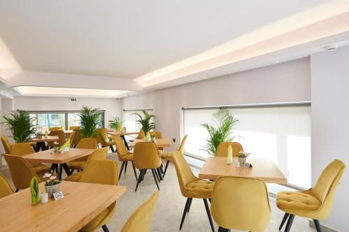 Meni Hotel - image 7