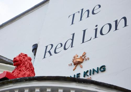 Red Lion Hotel by Greene King Inns - image 10
