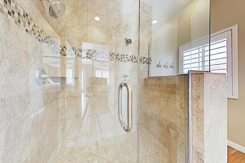 Lavish Home with Pool Hot Tub Game Room home - main image