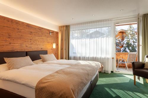 2 twin beds