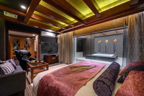 Double Room with Spa Bath