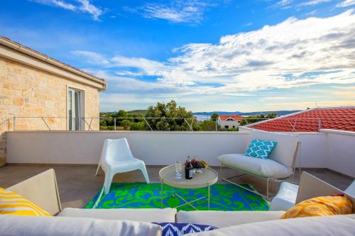 Villa Vela Muline - 8 plus 2 guests - heated pool