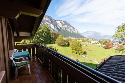 Studio with Mountain View