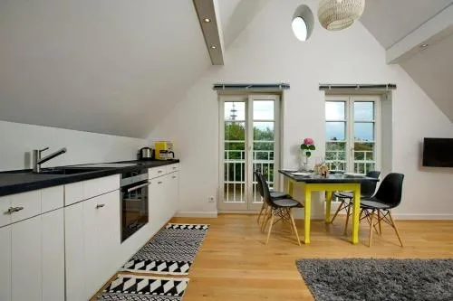 Yellow Upmarine in Westerland, Deutschland