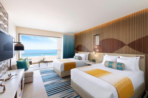 2 bedrooms, 4 beds