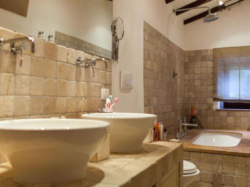 Villa in the hills of Cortona with private swimming pool and stunning views - image 2