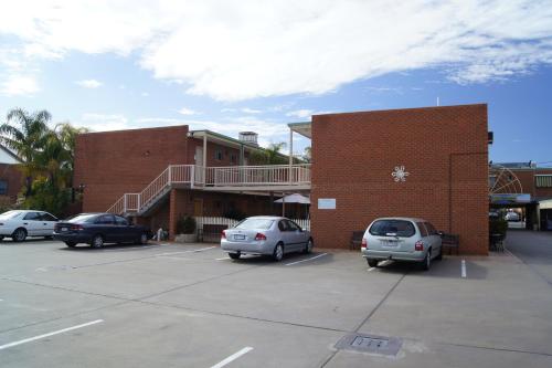 Central Yarrawonga Motor Inn