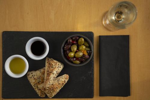 Holiday Inn Express Southampton - M27 J7 an IHG Hotel - image 2