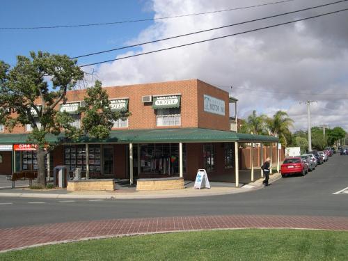 Central Yarrawonga Motor Inn