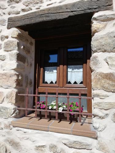 Ieeja, La Casita de Teléfonos (La Casita de Telefonos) in Gargantilla del Lozoya