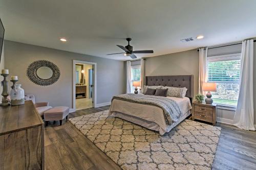 College Station Home - Walk to Texas AandM! - image 7