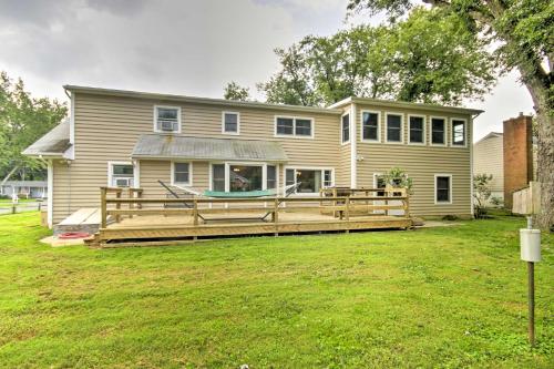 Annapolis Home with Deck and Whitehall Bay Access